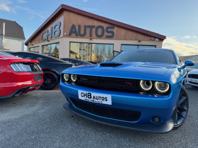 DODGE CHALLENGER V8 6.4 SCAT PACK 492ch BOITE AUTOMATIQUE BLEU SYSTEME AUDIO ALPINE *DISPONIBLE ET VISIBLE SUR NOTRE PARC* 54900 eur