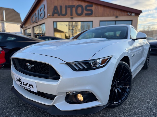 FORD MUSTANG V8 5.0 FASTBACK PACK PREMIUM 36198 KMS BLANC BOITE AUTOMATIQUE *DISPONIBLE ET VISIBLE SUR NOTRE PARC* 40900 €