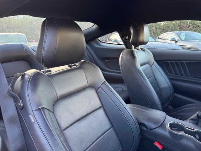 FORD MUSTANG FASTBACK 2.3 ECOBOOST PACK PREMIUM * DISPONIBLE ET VISIBLE SUR NOTRE PARC* 30900 eur